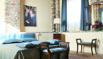 Torre Medioevale d'Uguccione - Photo 2