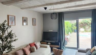 Du côté de chez Pam - terrasse - piscine - parking privée - Photo 5