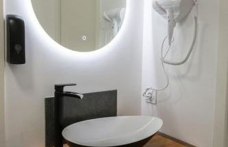 Suite Kella Tassin - Beau studio rénové - Foto 20