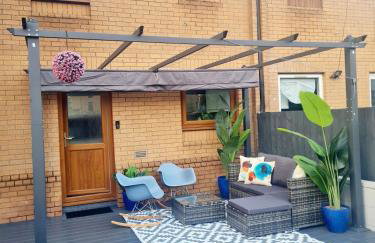Bright 3BR + Patio - Foto 28