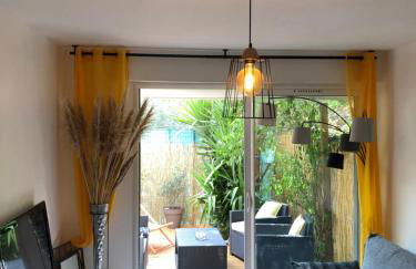 Agréable T2 traversant RDC avec terrasse - balcon - Parking 2 places - Clim portative - Foto 9