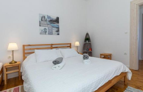 4 Bedroom Beautiful Home In Rogotin - Foto 27