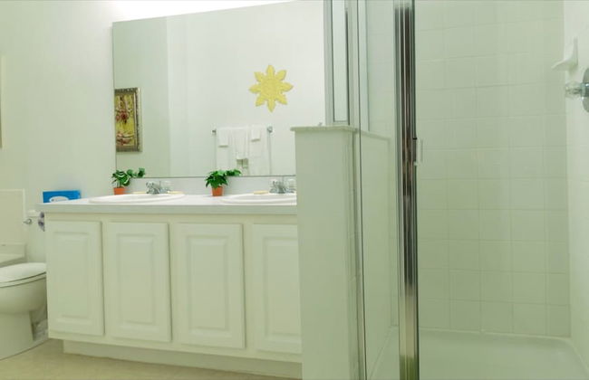 Southampton Vacation Home with Pool - Photo 13