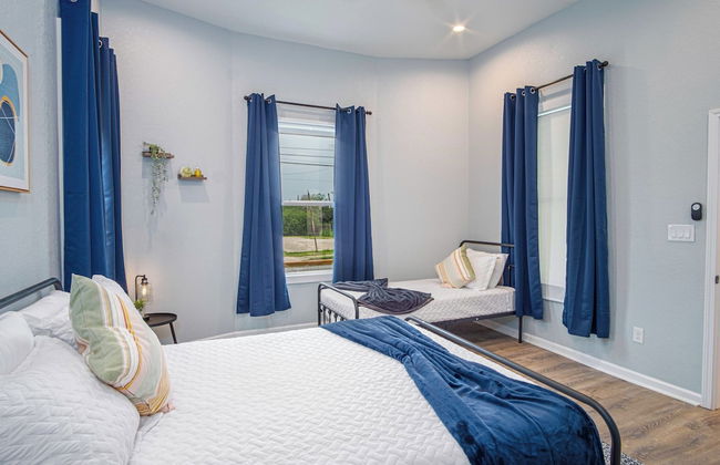 Trendy Historical Home Near Downtown Attractions - Foto 2