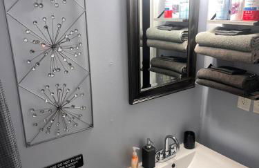 Charming King bed & Queen Sofa bed & TV Wifi - Foto 25