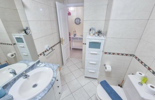 Mona Golf - South Tenerife - Aircon, private parking with heated pool - Foto 35
