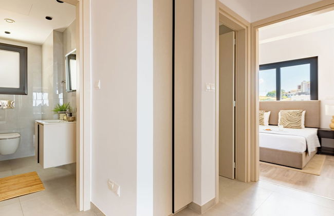 Sanders Eduardovich Limassol - Foto 53