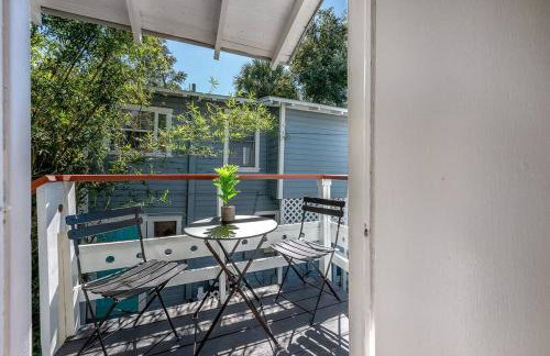 Jungle Themed Apt. Close to Coffee, Food + Shops! - Foto 17