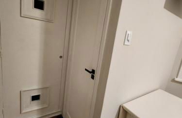 Complete studio one block from Flamengo beach - Foto 13