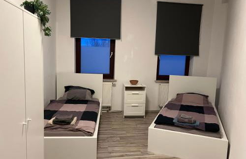 Monteur & Ferienwohnung mit Balkon, 3 Schlafzimmer & Platz für 6 Personen - Photo 18