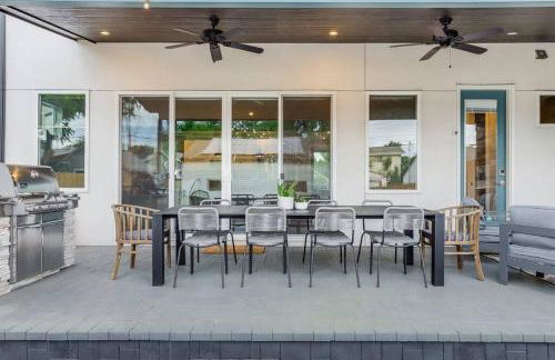 Zen Haus* Lavish Getaway w/ Gym, Sauna, Hot Tub - Foto 17