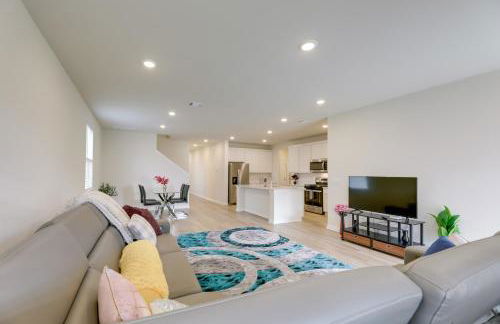 Buda Business-Ready House Office, Home Gym and Yard - Foto 7