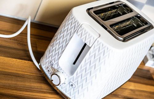 Contractors Retreat 3 bedroom house, sleeps up to 7, free parking - Foto 23