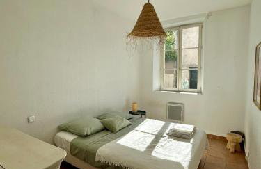 Large duplex with garden in historic house - Foto 5