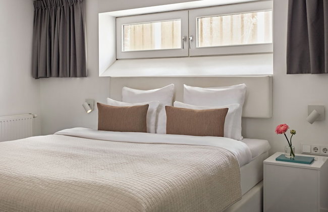 YAYS Amsterdam Salthouse Canal by Numa - Photo 5