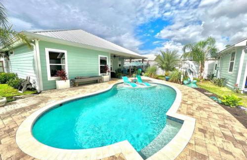 2 Fins Up, Beach Home, Private Pool , Golf Cart, 6 beds - Foto 12