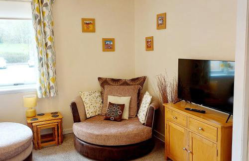 'Treetops' - Bright & Homely 2 Bed Flat w Parking - Foto 29