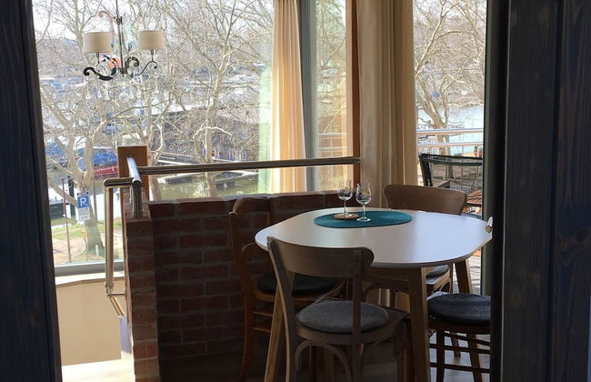 Schmuckkästle am Hafen - Foto 68