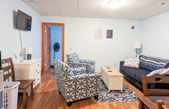 Downtown Apartments in Bar Harbor - Photo 17
