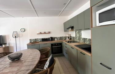 Domaine de vacances à 600m de la plage villa climatisée 3 chambres 7 couchages terrasse WIFI animations et piscines en supplément LRPDSD7 - Foto 5