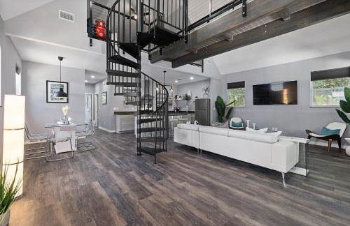 Secret Pool Cabana- Mins to Downtown and Beach - Foto 14