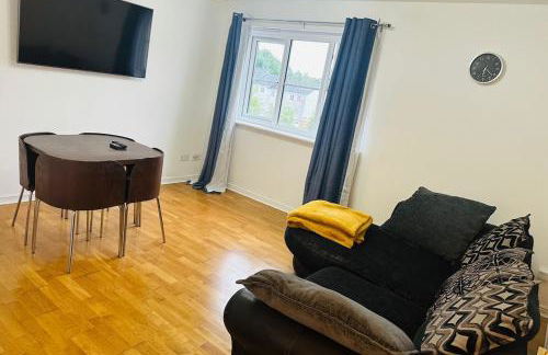 Modern Apt commute to Edinburgh - Foto 1