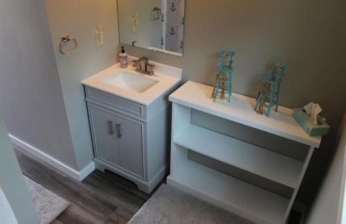 Pet-Friendly Cozy Lake Cottage and Kayaks! - Foto 5