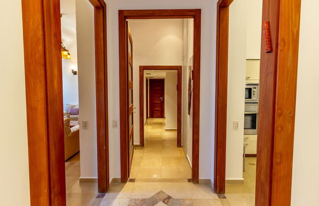 Art apartment in Mamila - Photo 30