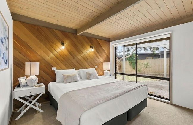 3 Bedroom House - Jan Juc - Near Beach - Photo 2