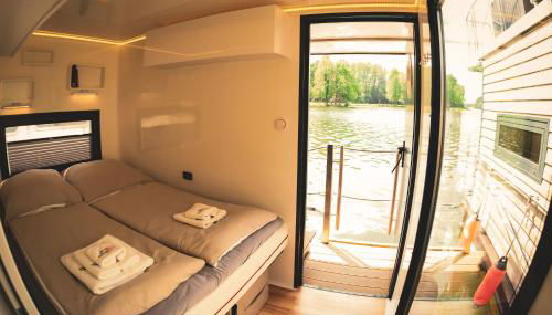 TraumZeitBoot Heidi - exklusiver Festlieger in perfekter Lage am Scharmützelsee Bad Saarow - Foto 4