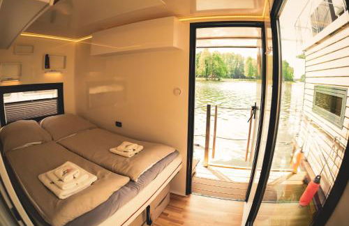 TraumZeitBoot Heidi - exklusiver Festlieger in perfekter Lage am Scharmützelsee Bad Saarow - Foto 4