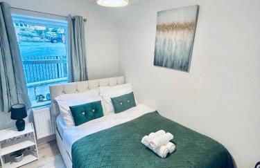 Dover Port in quiet location with Castle Views and off road parking - Foto 6