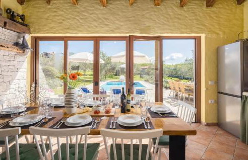 4 Bedroom Nice Home In Buje - Foto 19