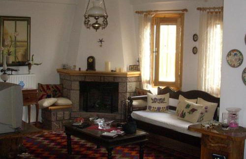 Μεζονέτα στην λίμνη Πλαστήρα - Photo 4