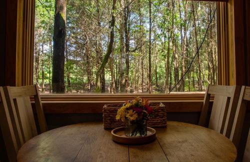 Cabin on Seven Acres with a Pond - Foto 25