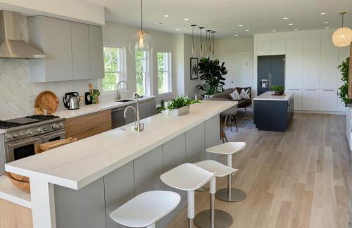 Stay in Style Hollywood Residences with Free Parking - Foto 15