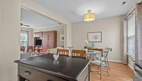 Peaceful, townhome in Hope Valley Farms - Foto 5