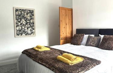 No24Sandbach - Home from Home - Exclusive Dog Friendly House & Garden - Photo 58