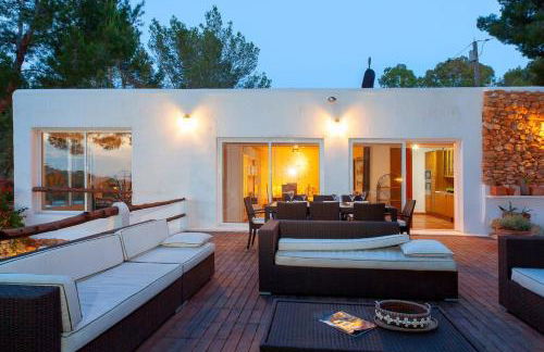 Classic Villa for 12- Pool, BBQ, big exterior area - Foto 5
