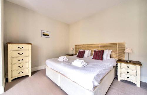 JOIVY Great Location - Lovely Rose St Apt in City Centre - Photo 24