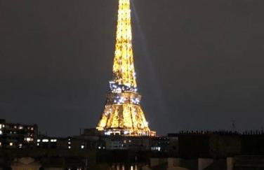 Vue imprenable sur la Tour Eiffeil - Foto 1