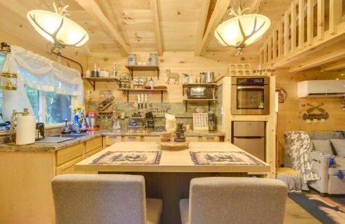 Glamping Getaway with Porch in Wisconsin Northwoods - Foto 9