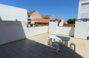 Elegant Getaway - Spacious 3 Bedroom Apartment -Lisbon Baixa da Banheira - Foto 13