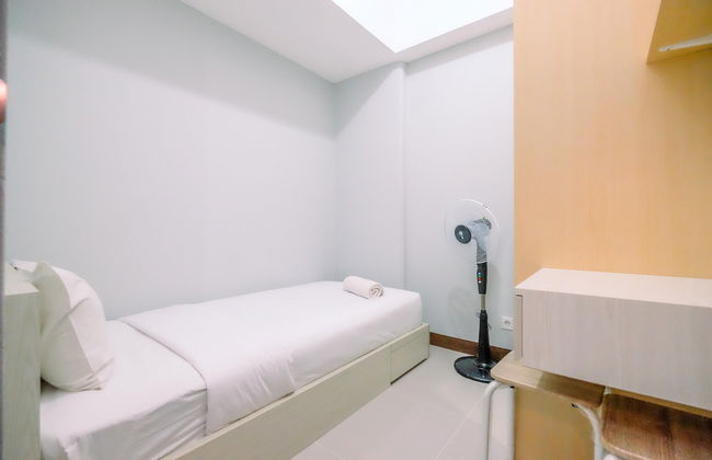 Well Furnished And Comfy 2Br At Royal Heights Apartment - Foto 3