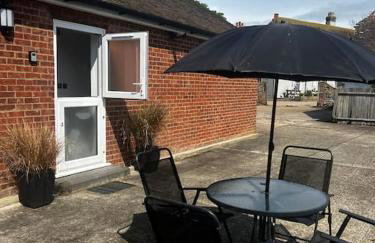 Willow Lodge - Photo 4