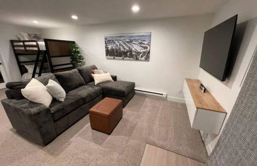 Mountainside Ski & Golf Retreat - Photo 12