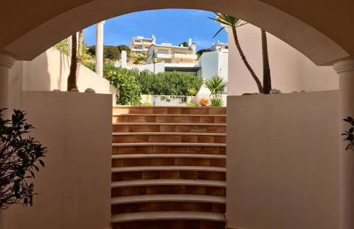 Lovely Burgau villa just 3 mins walk from beach - Foto 5