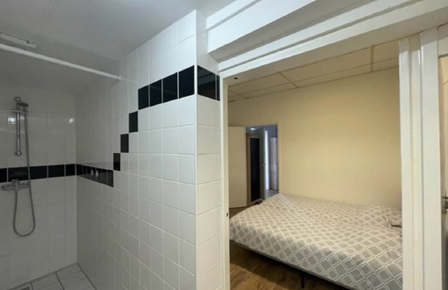 Historic City Apartment With Private Patio - Foto 30