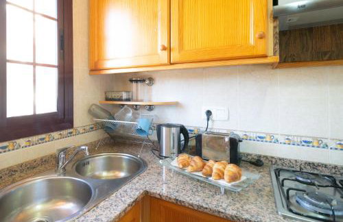 Club Salino Hideaway-Your Peaceful Retreat with Pool in Torrevieja - Photo 17