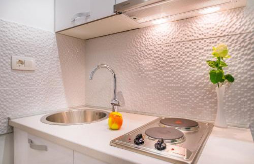 Split Oasis Studio Apartments - Photo 58